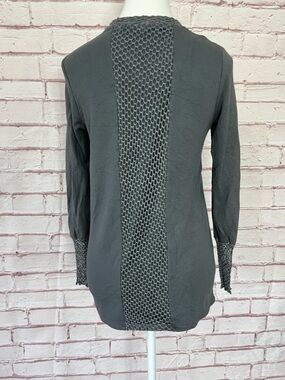 Pete Net Detail Long Sleeve Gray Top EUC  XS